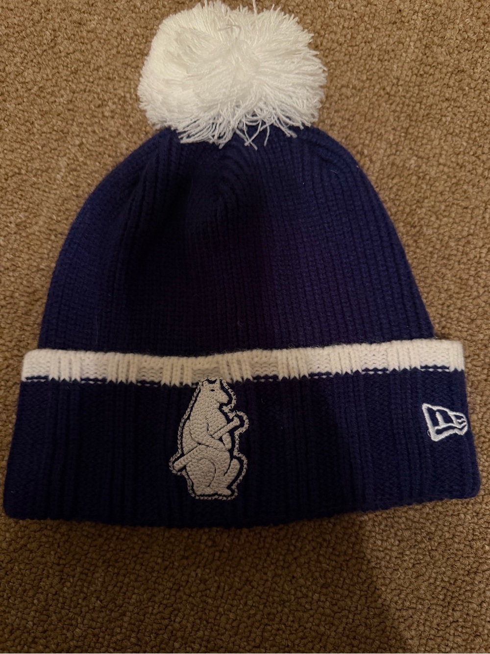 New Era Navy Blue & White Pom Beanie with Embroidered Chicago Cubs Bear